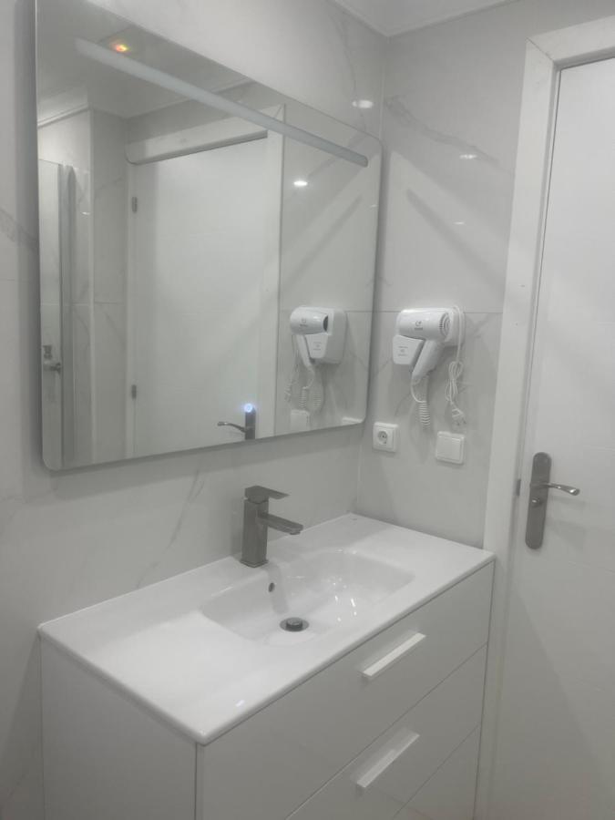 Limin Capsules Hotel Cápsula *