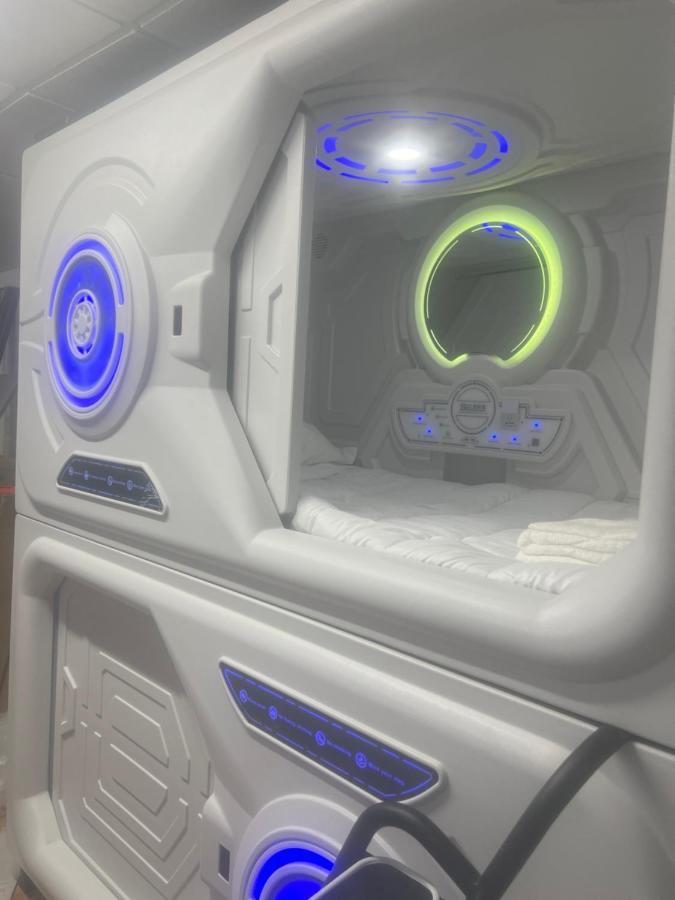 Limin Capsules Capsulehotel Valencia